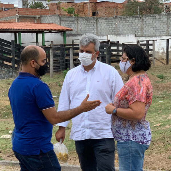 Pedro Americo Feira de Santana (Nos Bairros) (1).jpg_0005_Pedro Americo Feira de Santana (visita zoonozes edval mizza ca